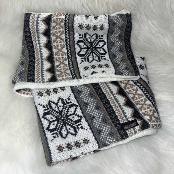 🌟New in Box🌟 Reversible Muk Luks - Picture 6 of 7